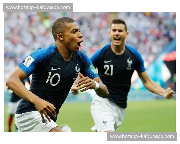 绿茵巅峰的权杖之争：当皇家马德里的纯白荣耀撞上塞维利亚的铁血军魂