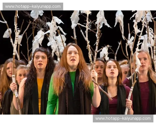 绝境逢生：卢克与索萨的史诗对决，谁能主宰命运？